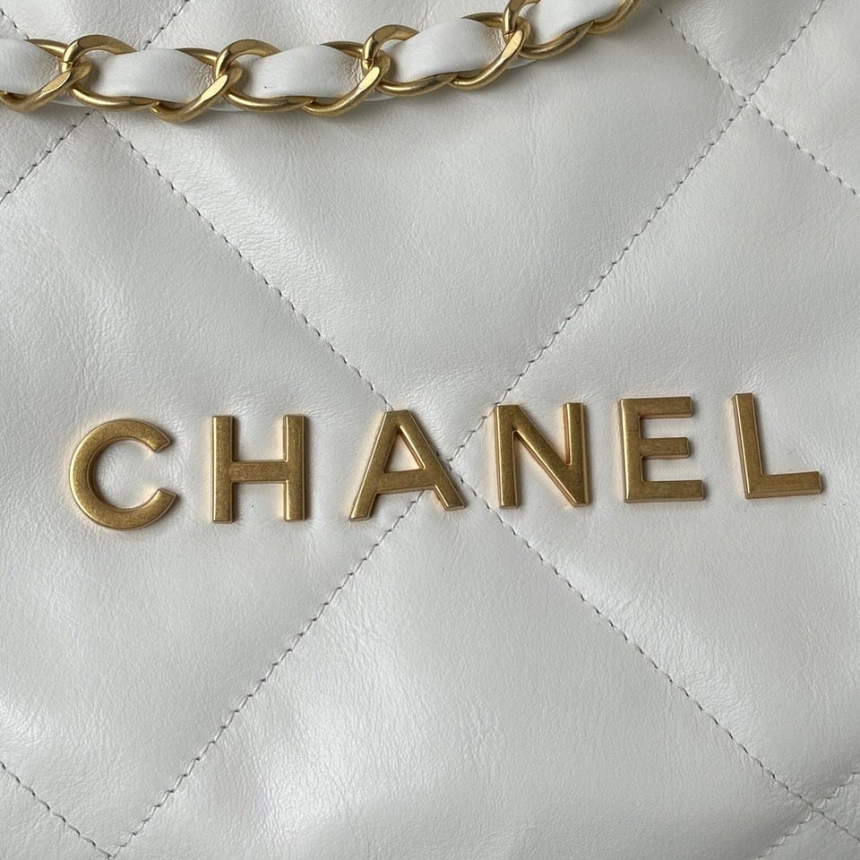 Chanel 22 Handbag White 42Cm As3261 view 6