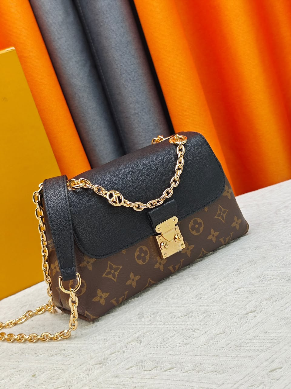 Louis Vuitton Madeleine BB Monogram/Black 24cm M28424 view 7