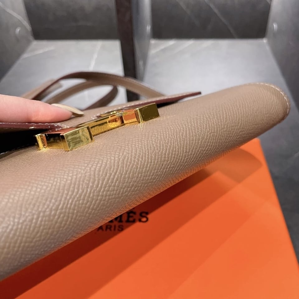 Hermes Constance To Go Epsom Etoupe 21Cm view 4
