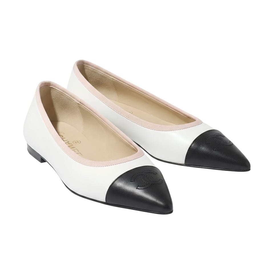 Chanel Pointed-Toe Ballerina Flats / Calfskin &amp; Grosgrain G39786