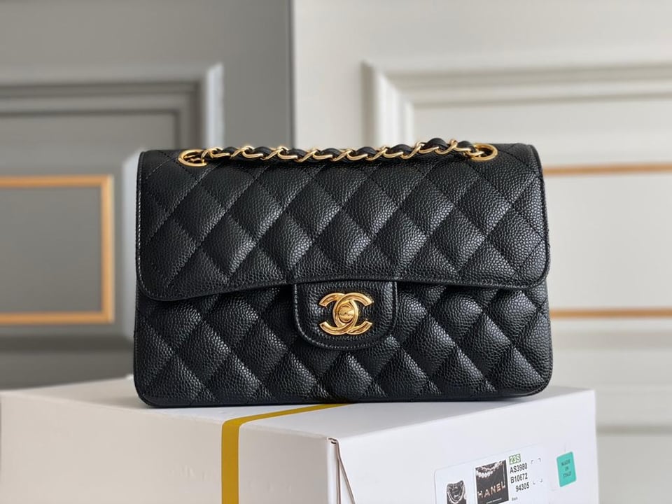 Chanel Caviar Small Double Flap Bag 23cm/ 9.1in view 3