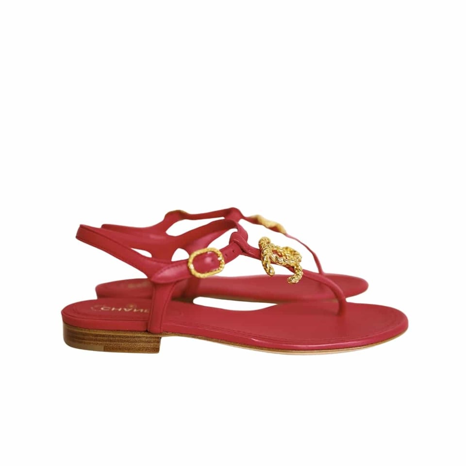 Chanel Gold Cc Logo Thong Sandals Wine Red view 2