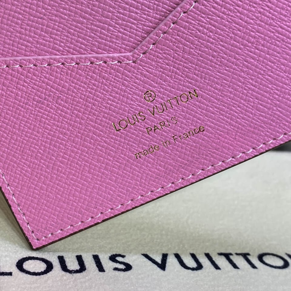 Louis Vuitton Christmas Animation 2022 Passport Cover Pink view 7