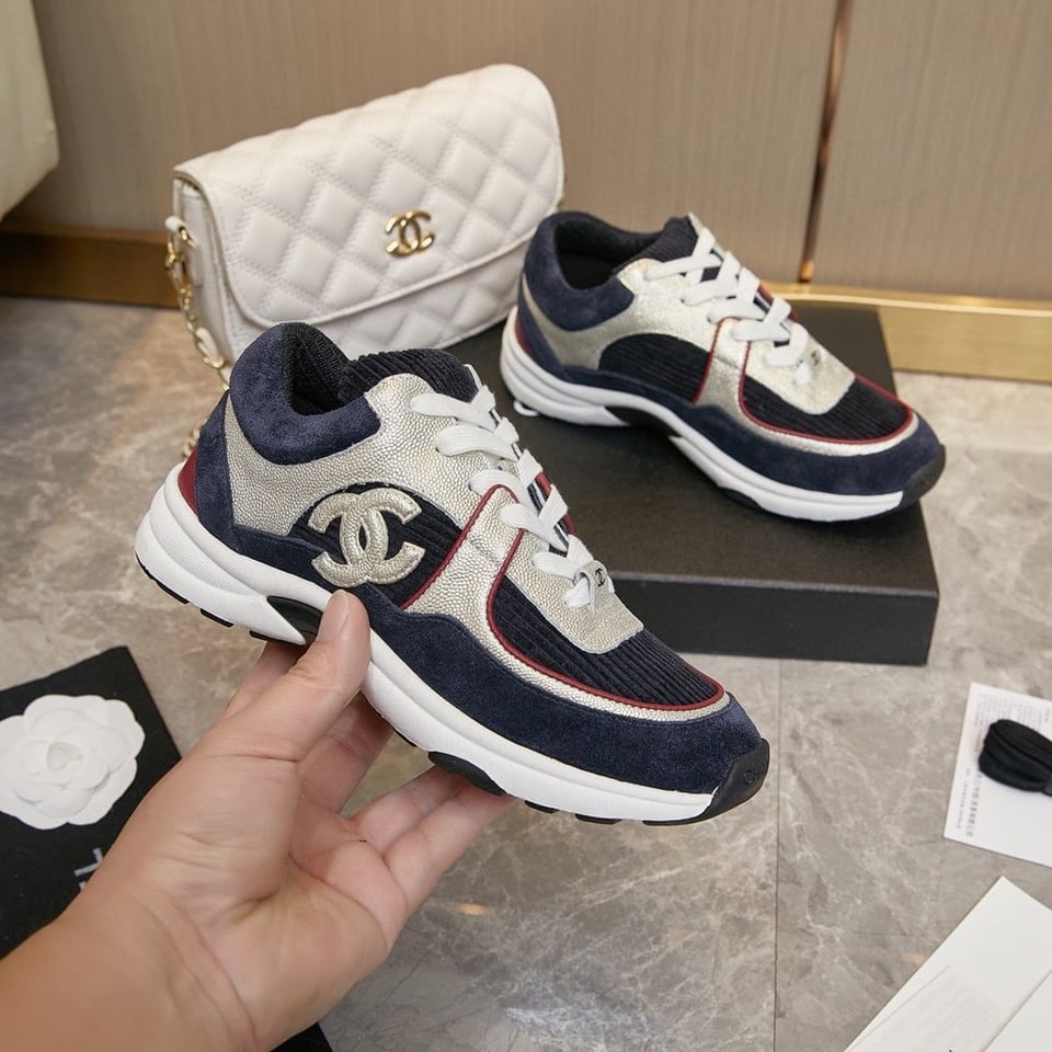 Chanel Cc Logo Sneakers Navy Burgundy view 7