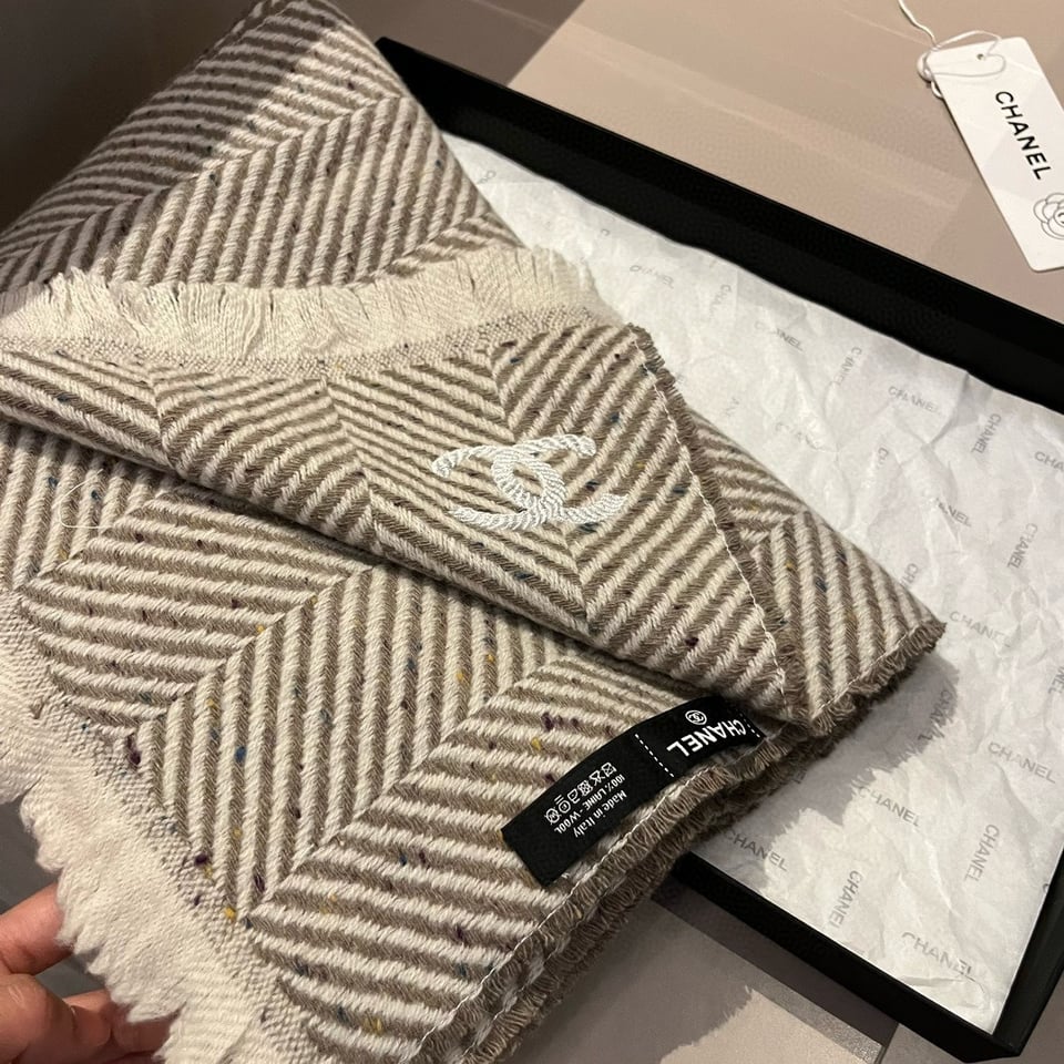 Chanel Cashmere Scarf Chevron Beige For Women 180cm view 4