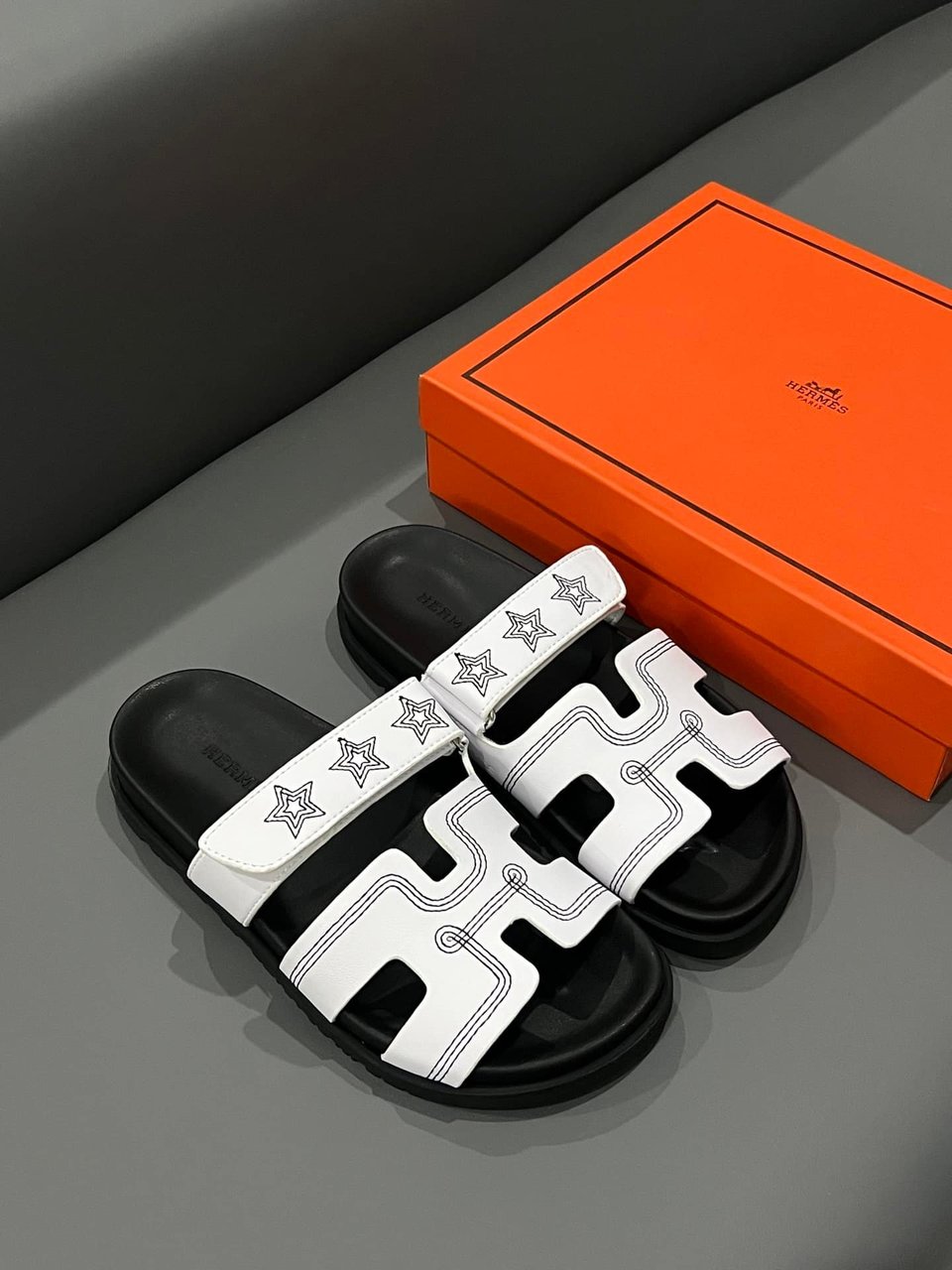 Hermes Chypre Sandal Star Stitched Blanc White view 3