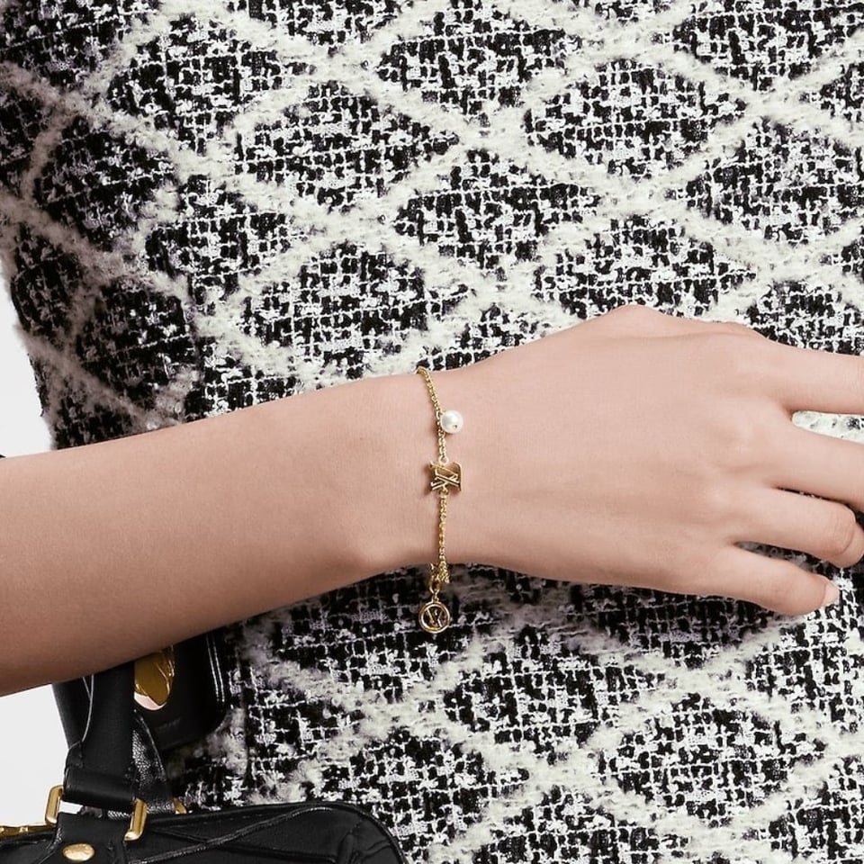 Louis Vuitton Lv Iconic Louisa Bracelet M1450A view 2