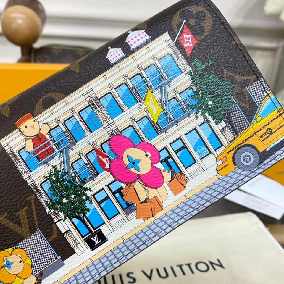 Louis Vuitton Vivienne Holidays Monogram Sarah Wallet Yellow view 6