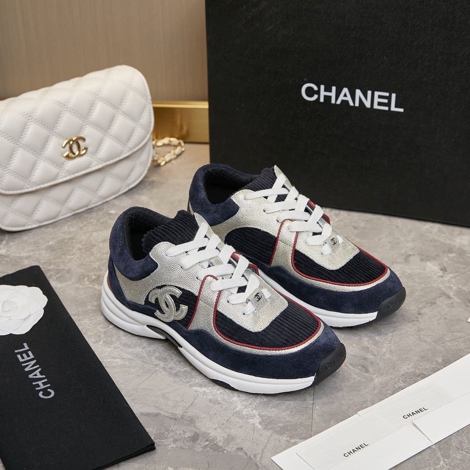 Chanel Cc Logo Sneakers Navy Burgundy view 10