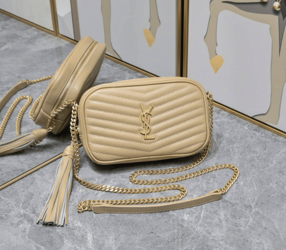 Saint Laurent Lou Camera Bag In Quilted Leather Beige 18Cm view 3