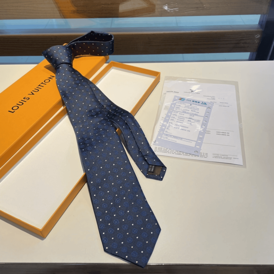 Louis Vuitton Navy Polka Monogram Silk Tie For Men view 3