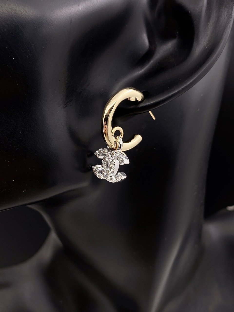 Chanel Pearls Cc Logo Earrings view 3