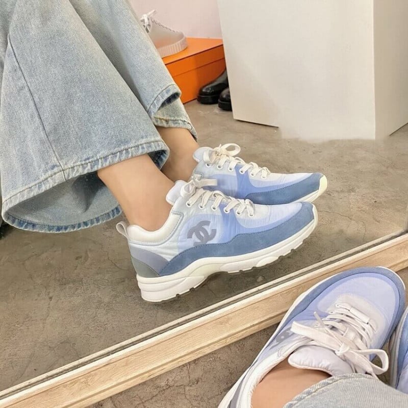 Chanel Wmns Suede Sneakers Sky Blue G37136 view 9