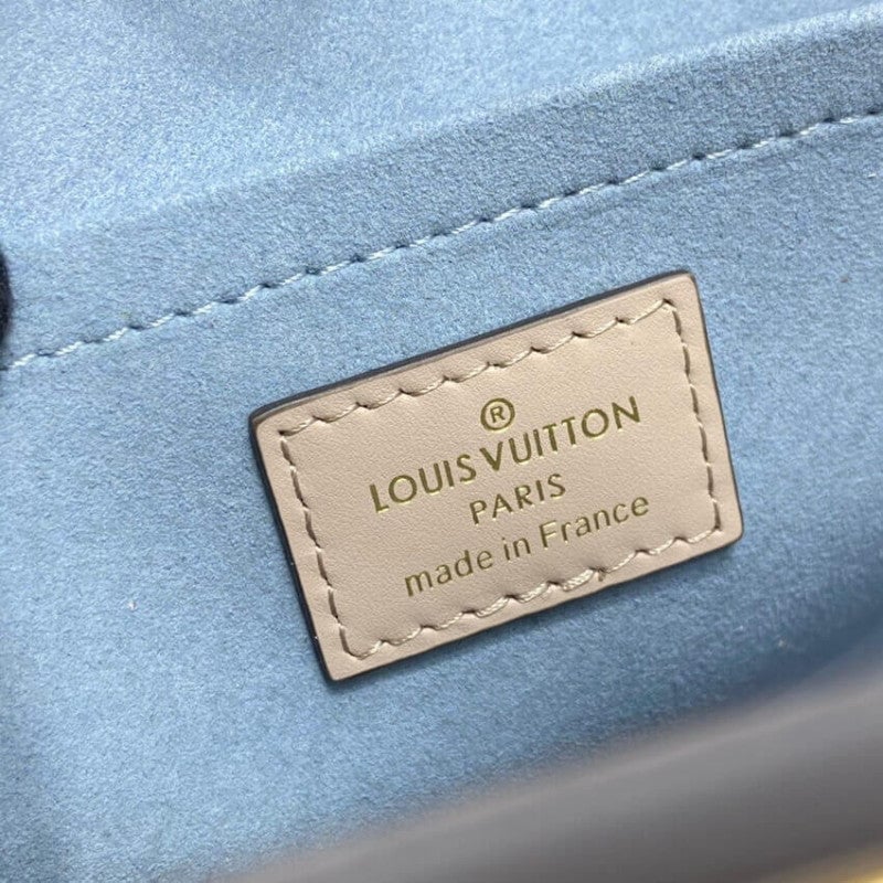 Louis Vuitton On My Side Mm 30Cm Greige view 5