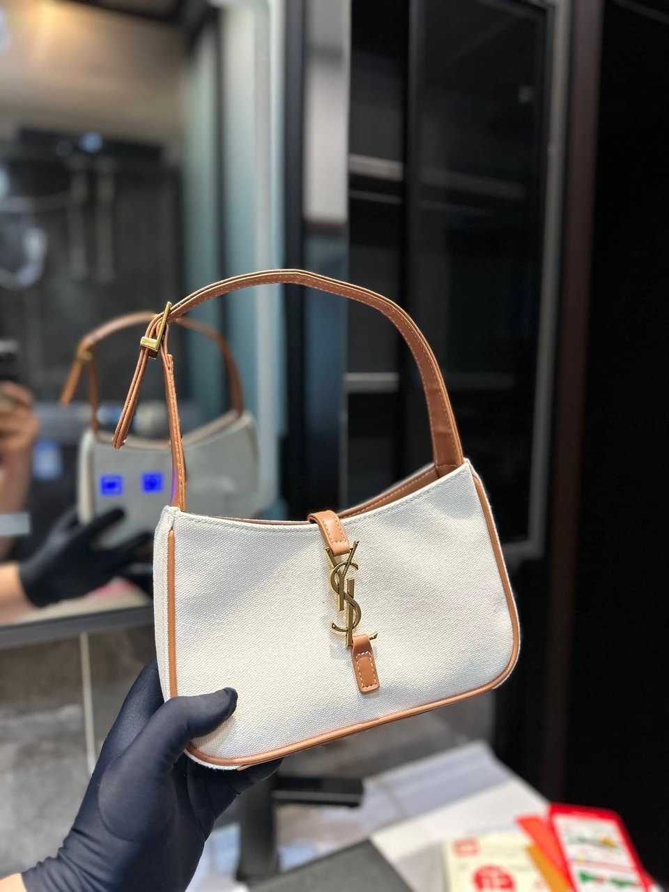 Saint Laurent Le 5 A 7 Linen Canvas Hobo Bag White And Brown 25Cm view 3