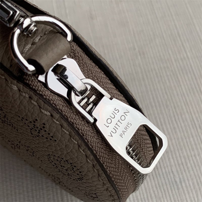 Louis Vuitton Bella 22Cm Grey view 8