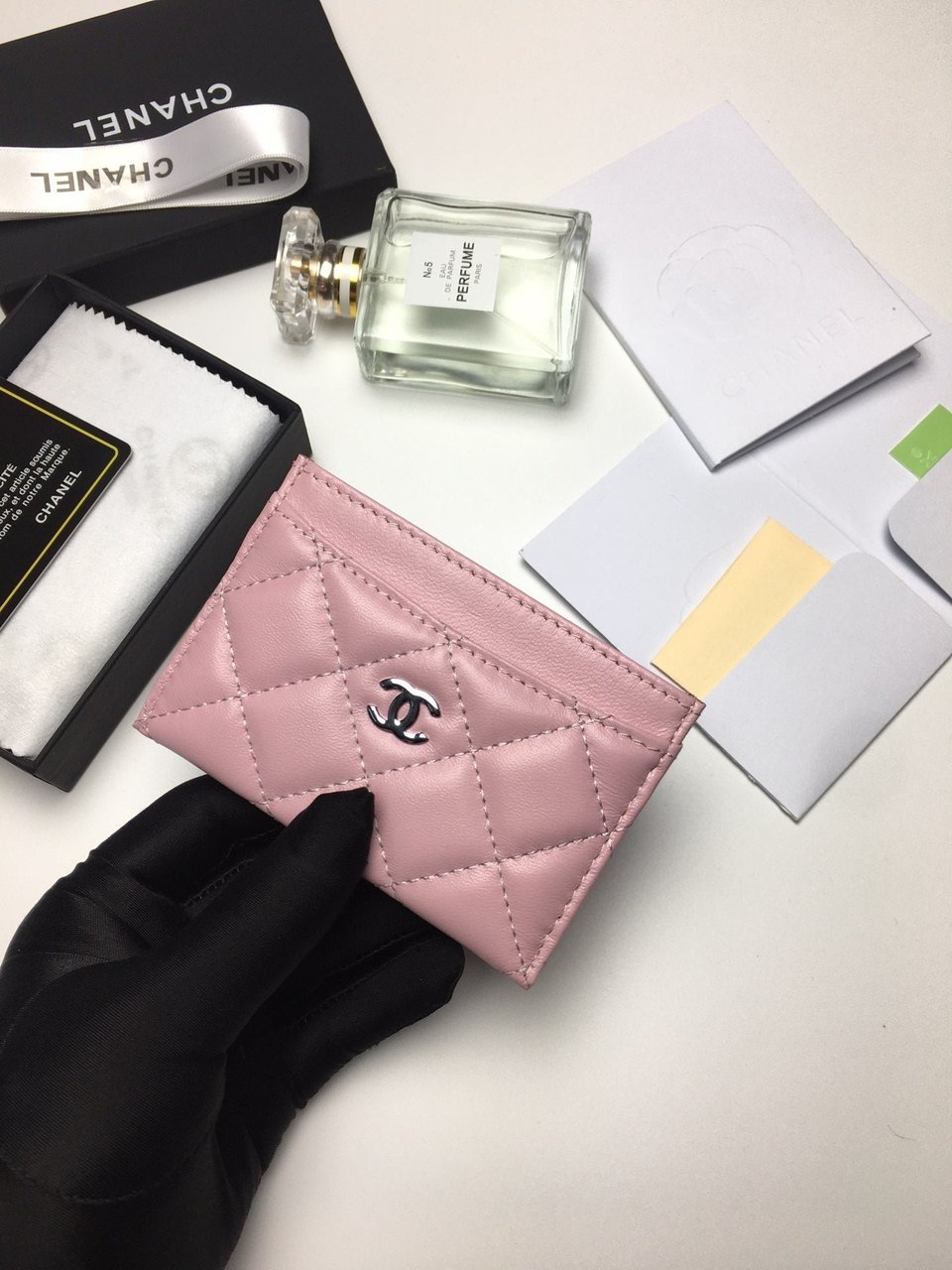 Chanel Card Holder 11.2 Baby Pink Calfskin Silver Icon view 3
