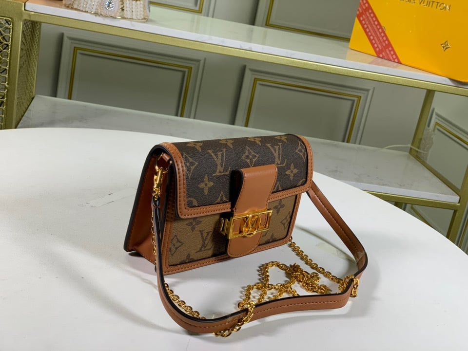 Louis Vuitton Mini Dauphine 20Cm view 4