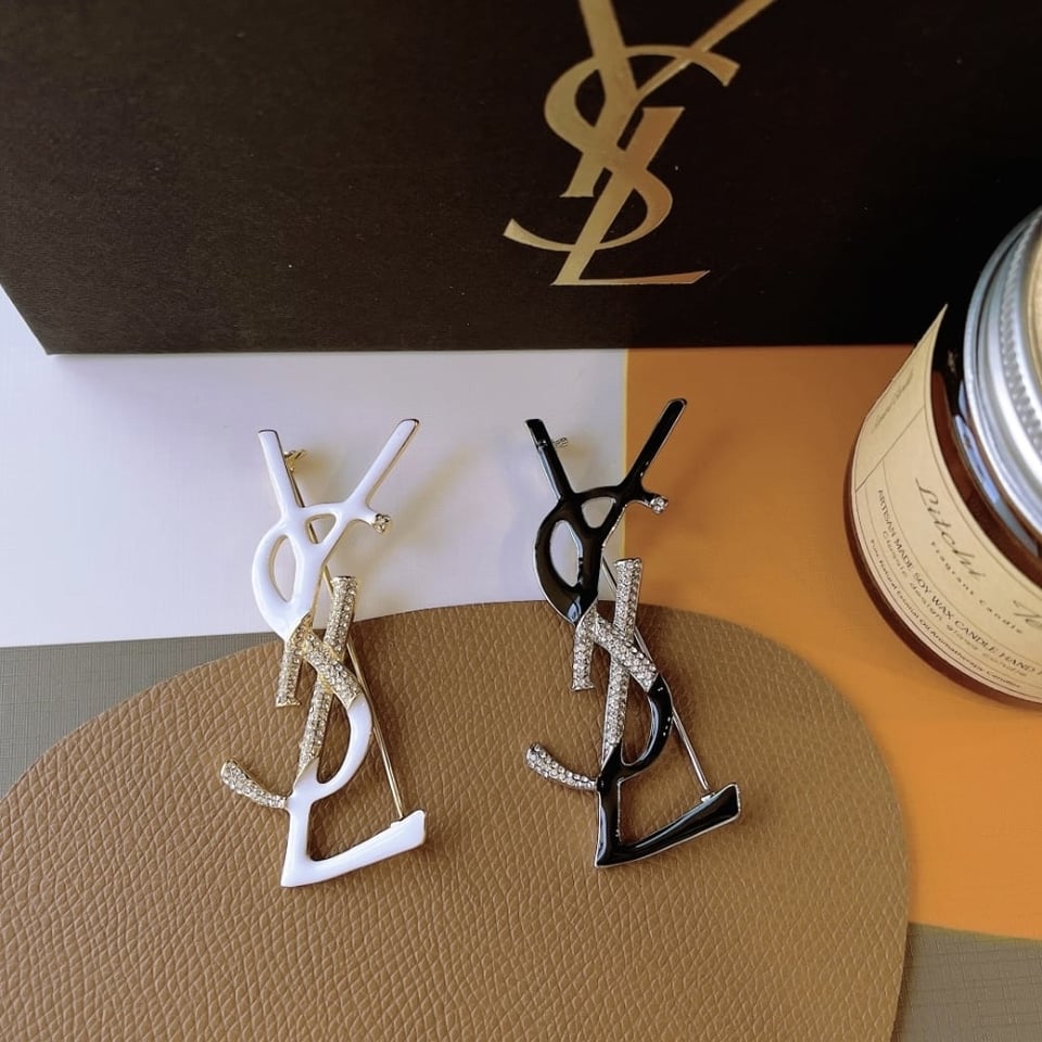 Saint Laurent Ysl Brooch White view 7