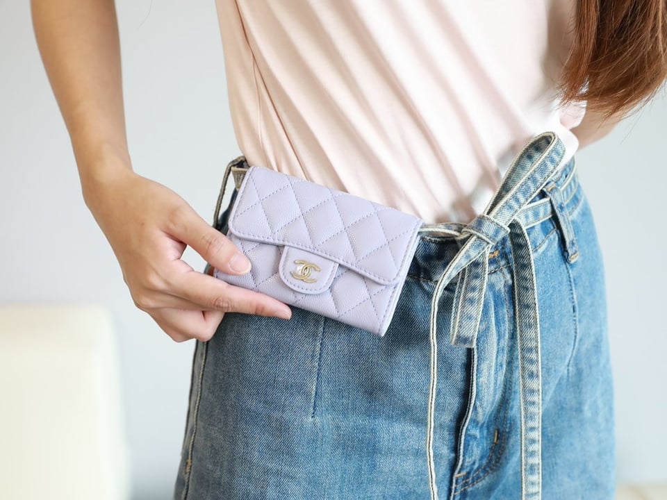 Chanel Flap Card Holder 11.3 Light Purple Grained Calfskin Silver Icon view 10