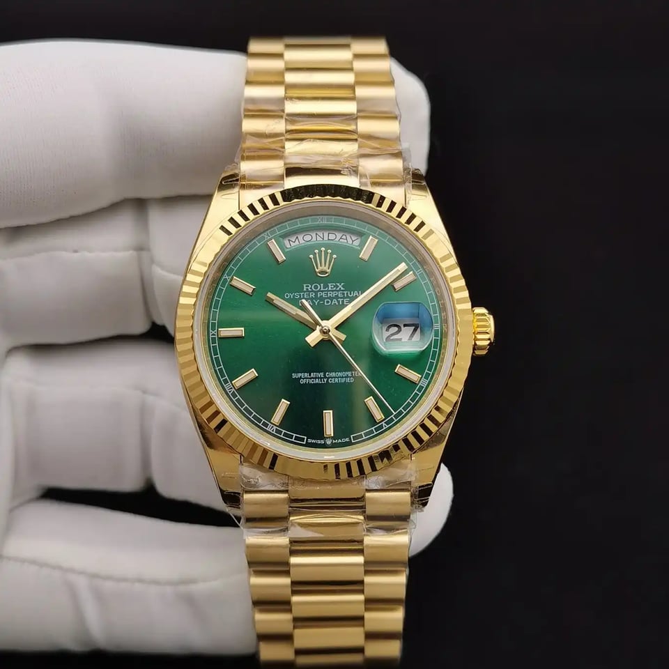 [Superclone] Rolex Day-Date 36mm Bright Green Dial President 228238 view 3