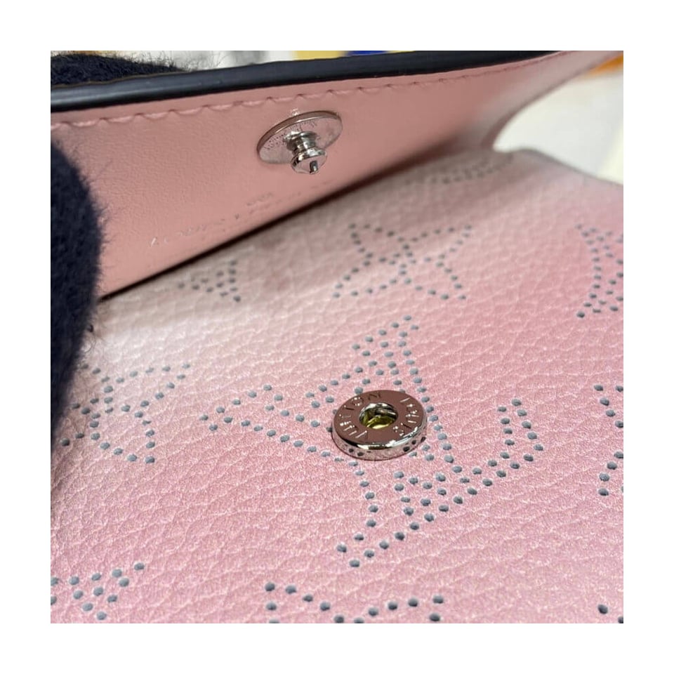 Louis Vuitton Coin Purse in Pink Gradient Mahina Perforated Leather view 6