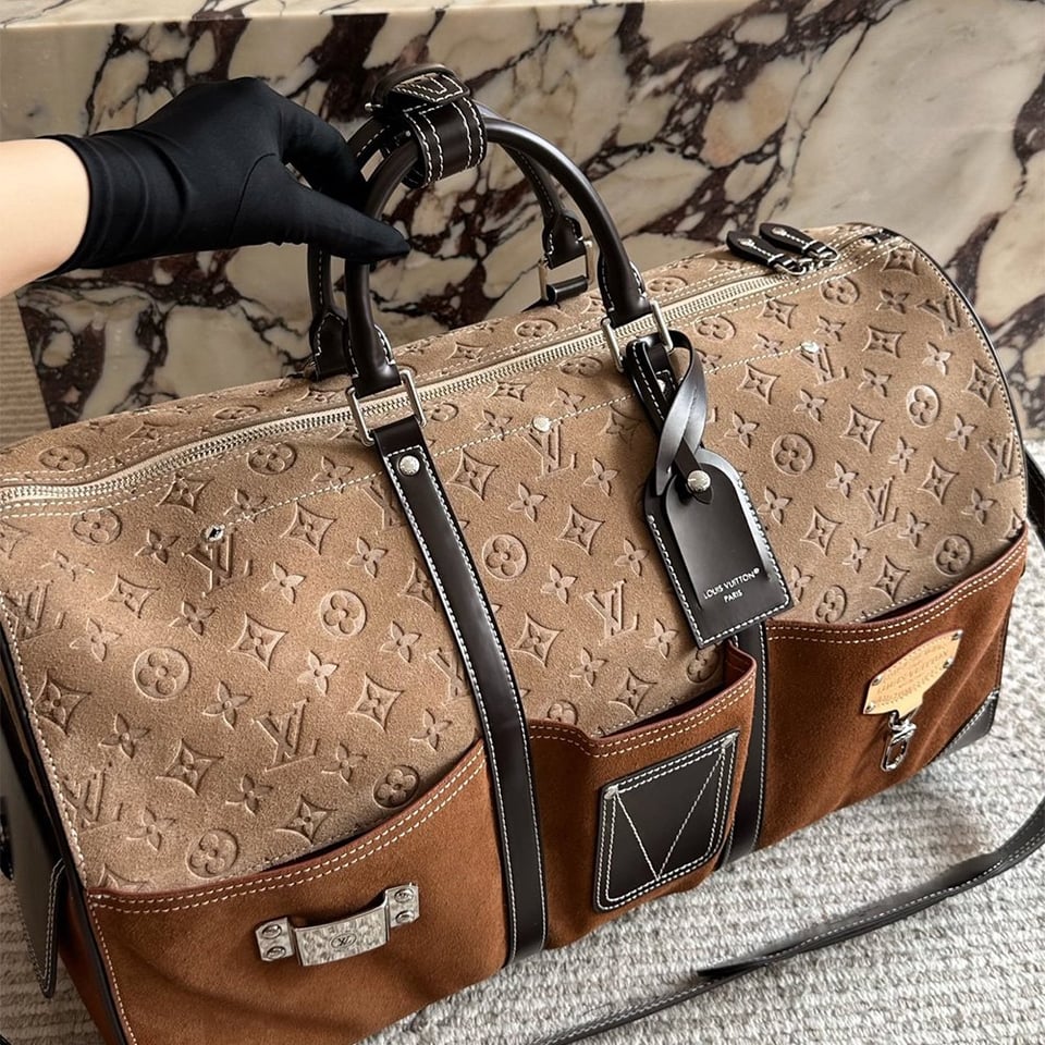 Louis Vuitton Keepall Bandoulière Bag 50cm/19.7in Tan Monogram Suede Leather M26127 view 2