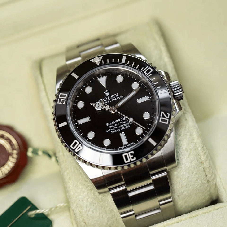 Rolex Submariner 41mm Black Dial 124060 view 3