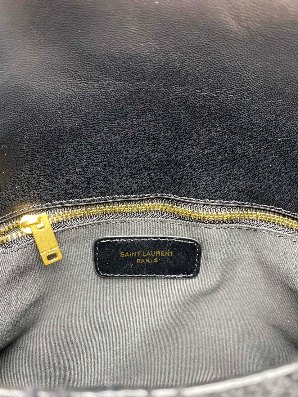 Saint Laurent Small Loulou Boucle Bag Black 23Cm view 10