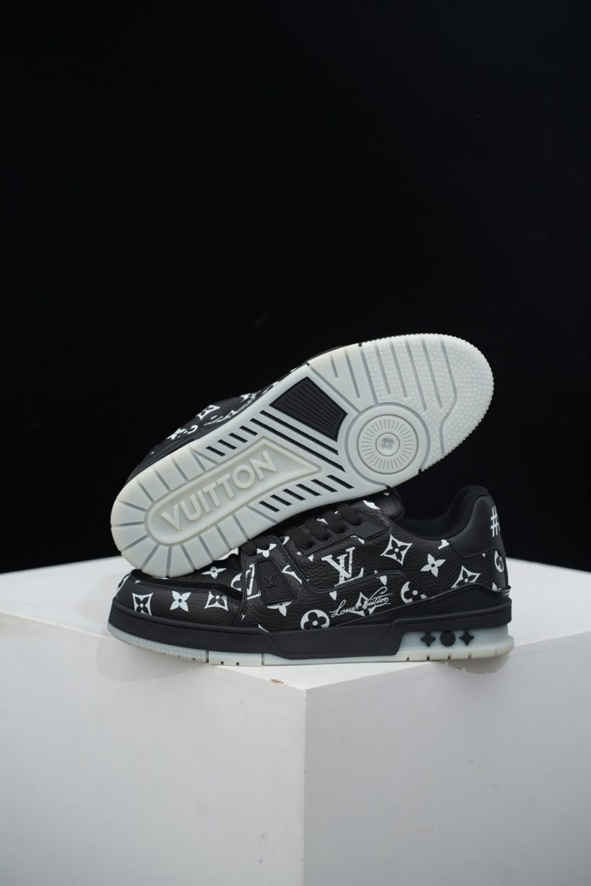 Louis Vuitton Trainer Sneakers Black Calfskin Leather With Monogram 1AKR9M view 5