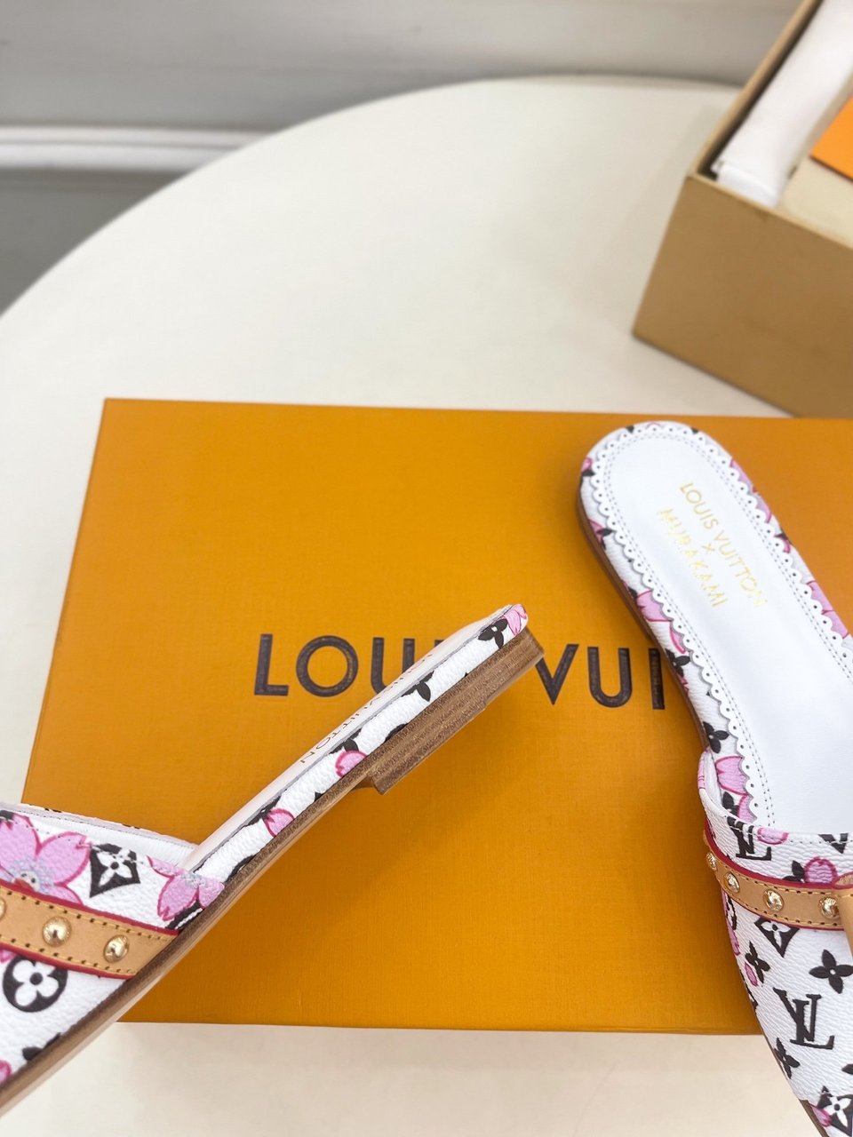 Louis Vuitton x Takashi Murakami Cherry Blossom Mule White view 10