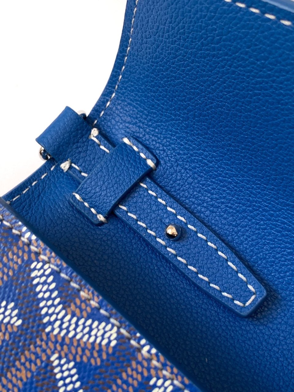 Goyard Chypre Wallet-Pouch 21 Cm Sapphire Blue Goyardine Canvas And Calfskin view 9