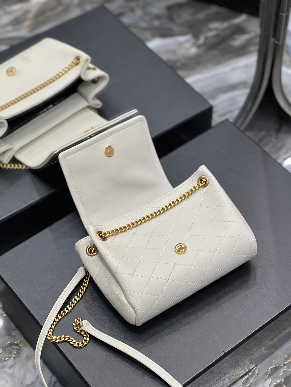 Saint Laurent Mini Nolita In Blanc Vintage 18Cm view 5