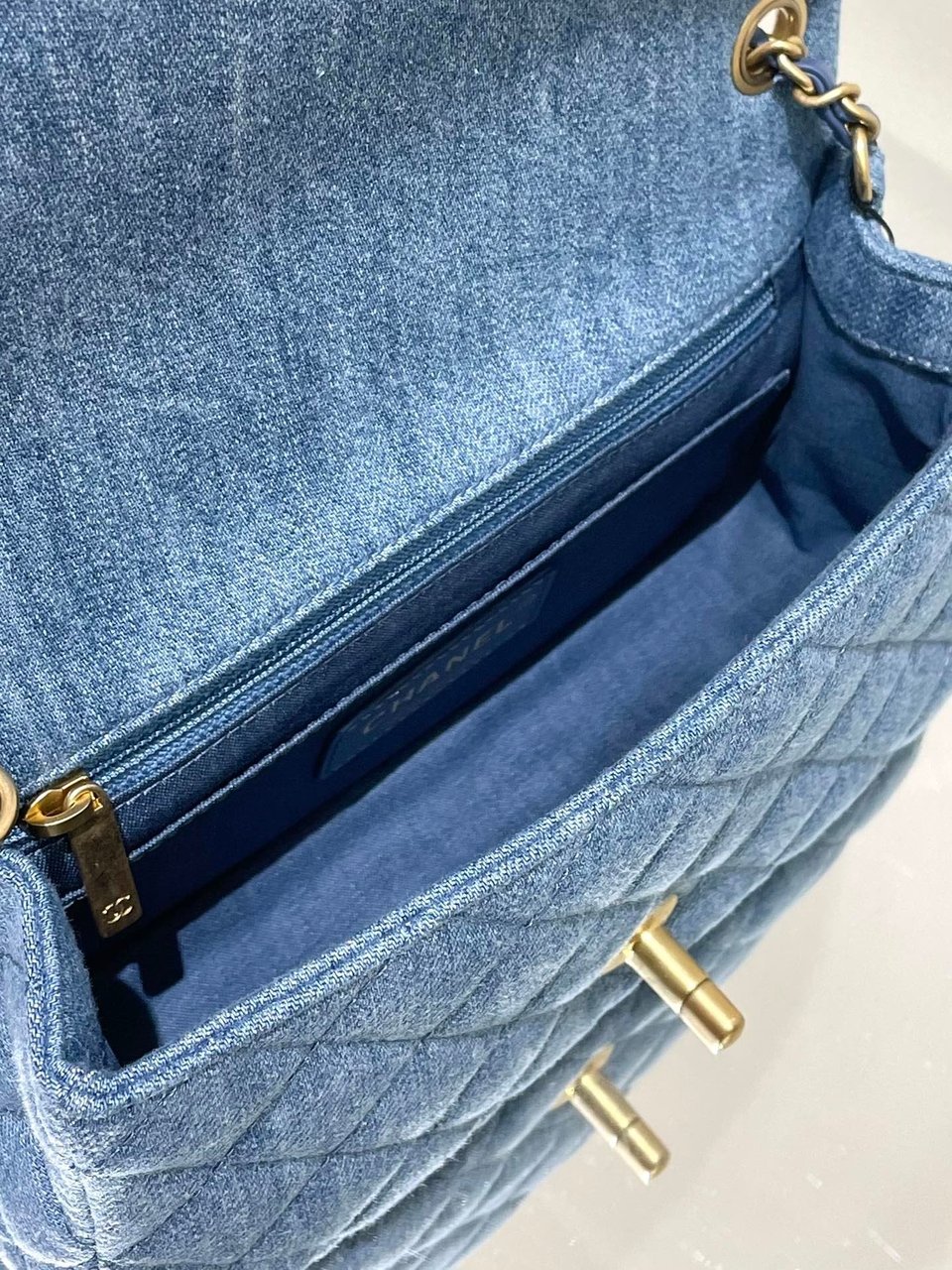 Chanel Denim Rectangular Crush Ghw 20Cm/7.9in view 8