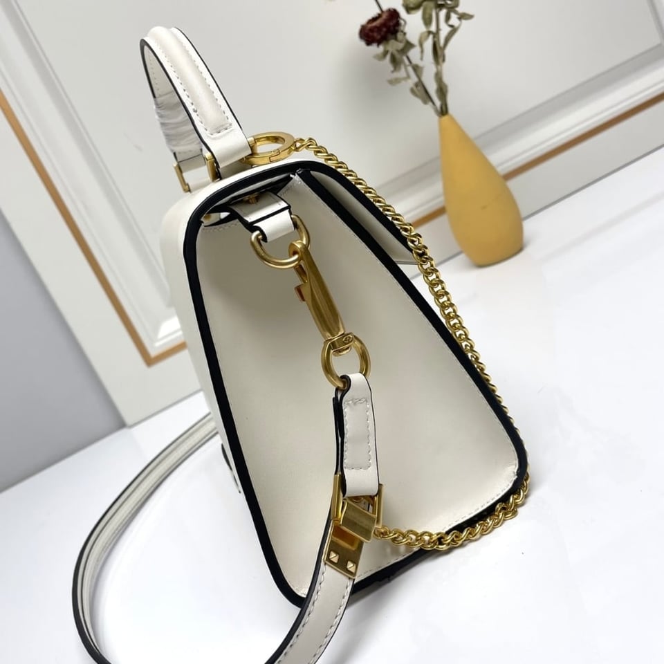 Valentino Garavani Small Vsling Wicker Handbag White 22Cm view 4