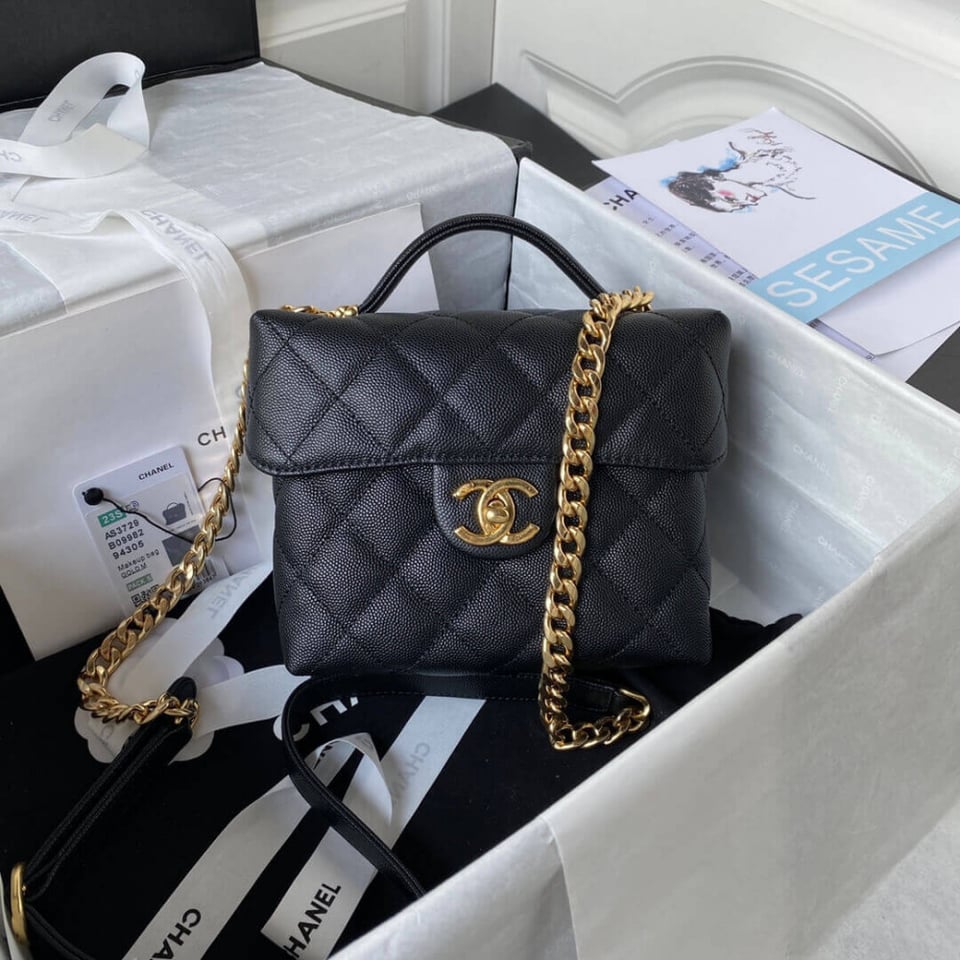Chanel Grained Calfskin Small Vanity Case 17.5cm view 3