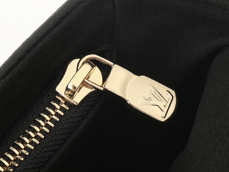 Louis Vuitton Wallet On Chain Ivy Monogram Empreinte Leather – Women – Small Leather Goods Black view 13