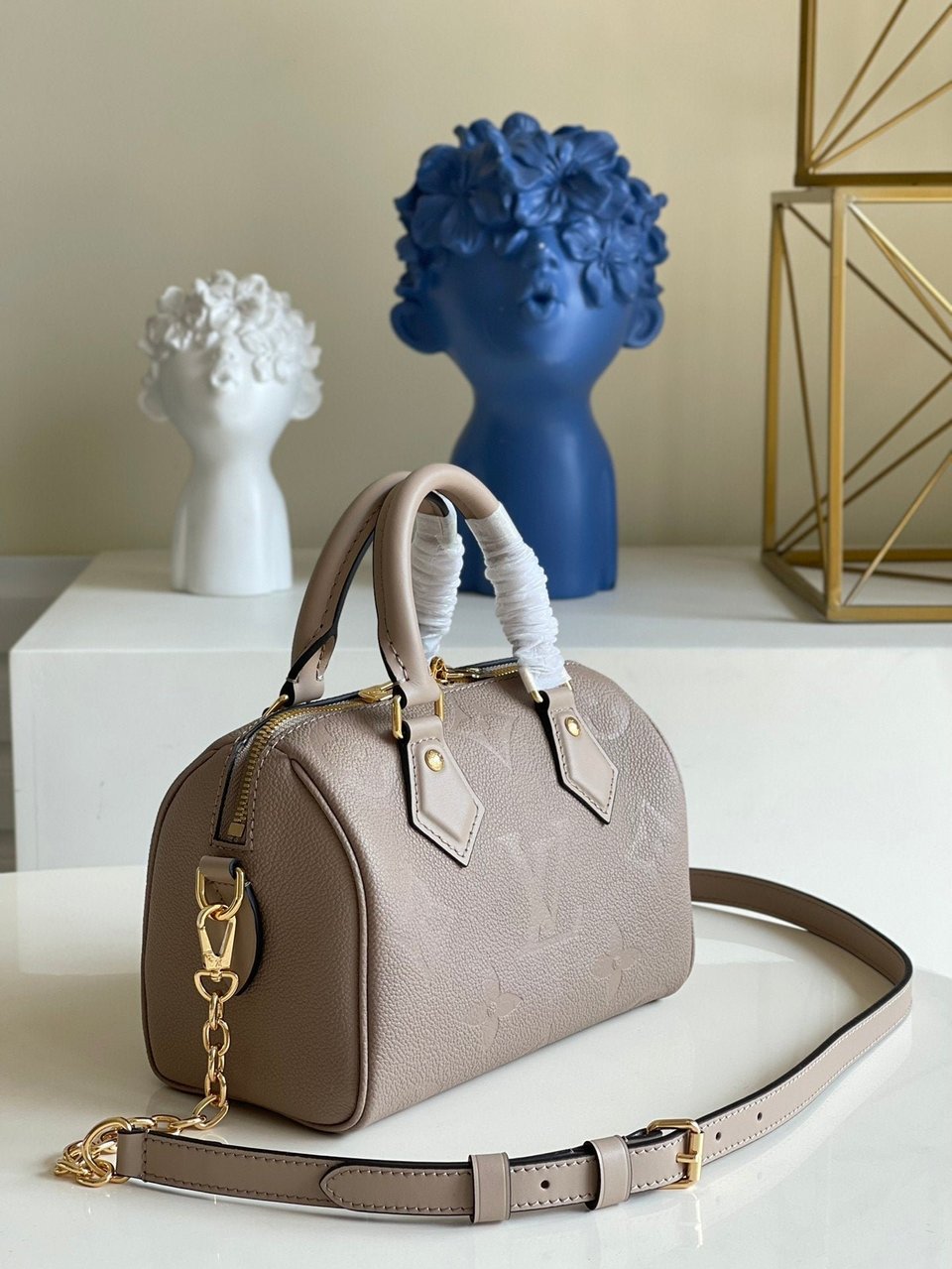 Louis Vuitton Speedy Bandoulière 25 Monogram Empreinte Tourterelle 25cm M59273 view 11