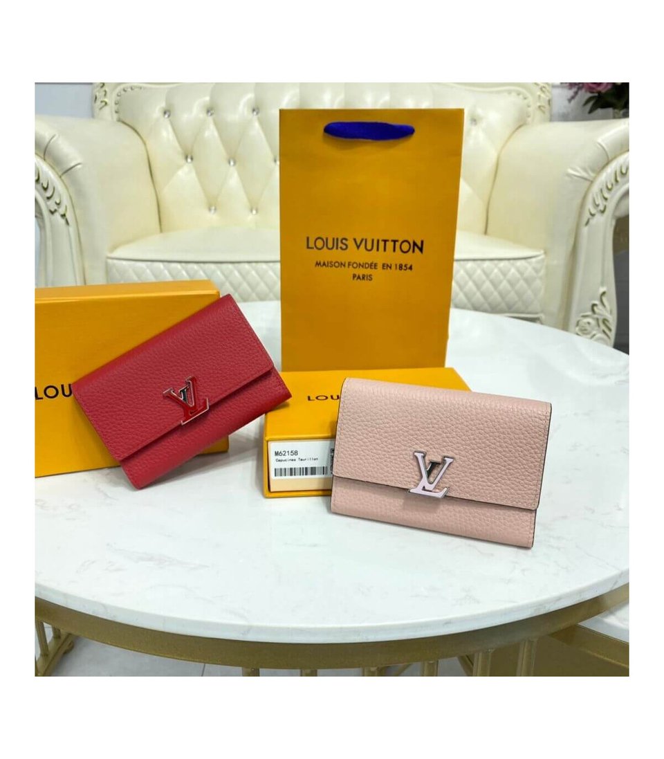 Louis Vuitton Capucines Compact Wallet view 12