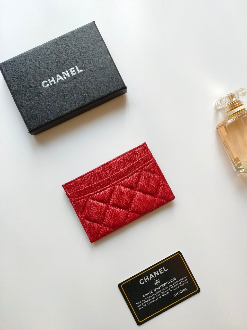 Chanel Card Holder 11.2 Red Grained Calfskin Gold Icon view 6