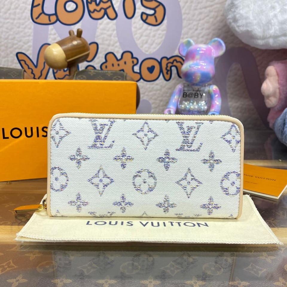 Louis Vuttion Monogram Jacquard Fabric Zippy Wallet view 3