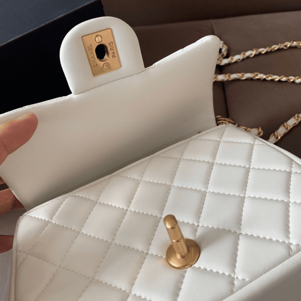 Chanel Mini Flap White Bag 22cm/8.9in view 6