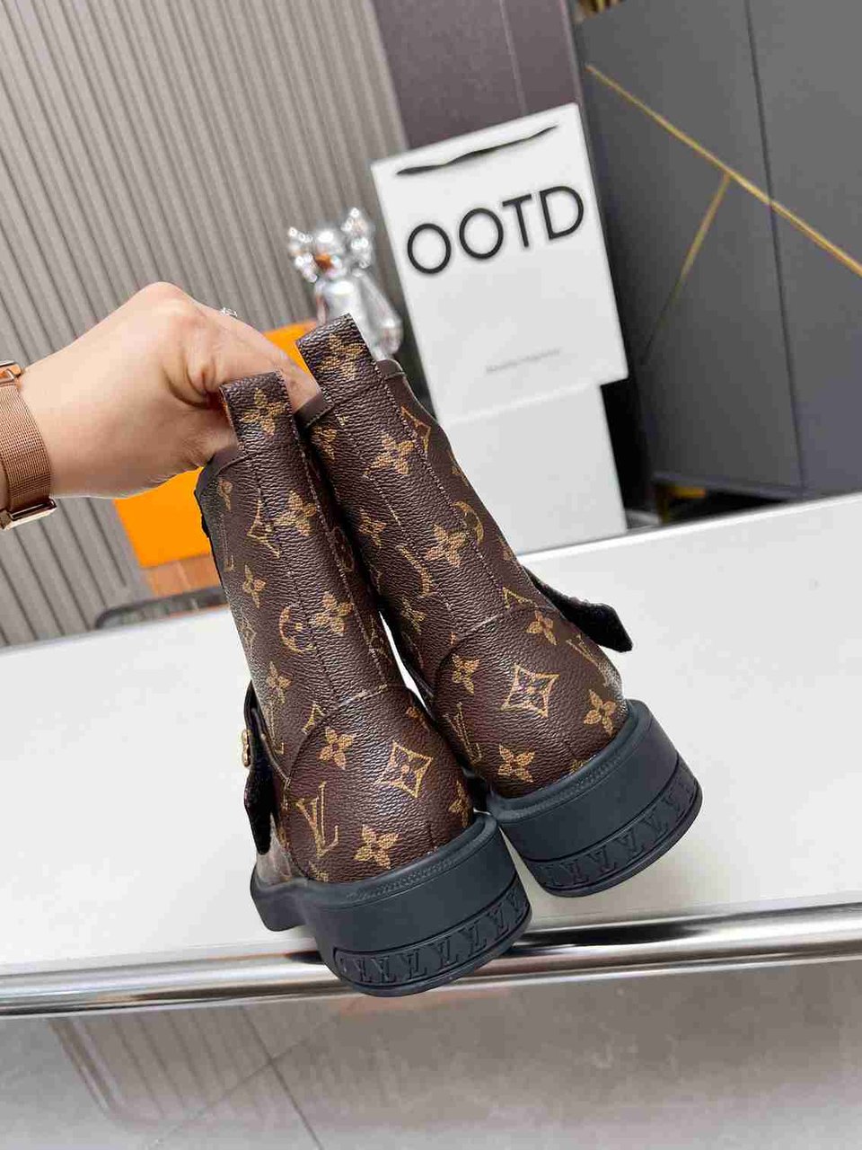 Louis Vuitton Citizen Boots Monogram Brown view 4