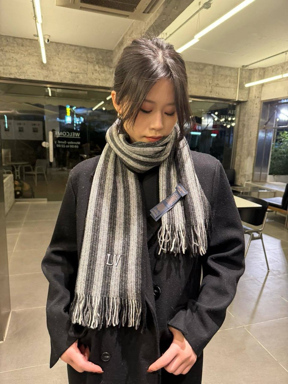 Louis Vuitton Khaki Graphic Scarf For Women 180cm view 3
