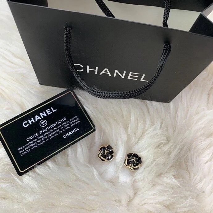 Chanel Flower Earrings view 8