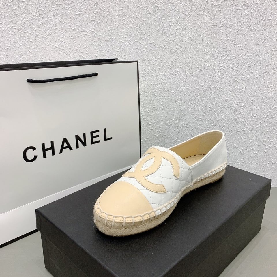 Chanel Cc Espadrilles Slip On White Beige view 10