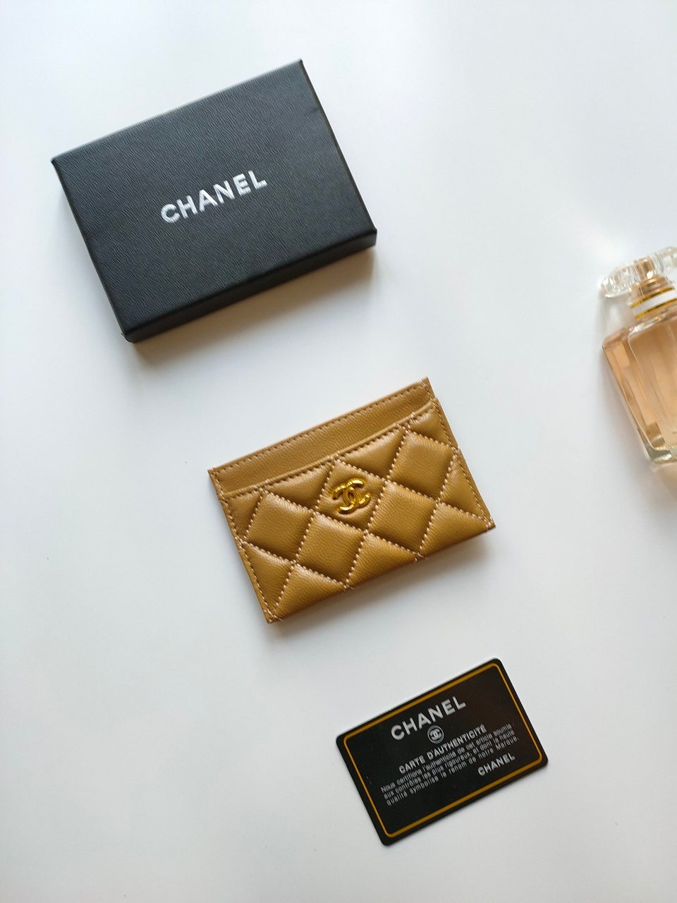 Chanel Card Holder 11.2 Amber Grained Calfskin Gold Icon view 3