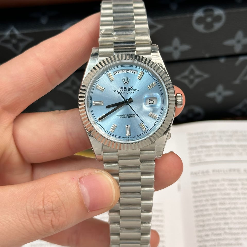 [Superclone] Rolex Day-Date 36mm Ice-Blue Dial President 128236 view 3
