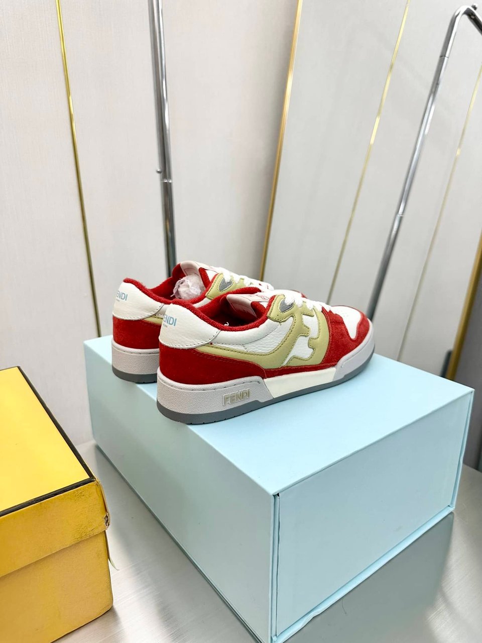 Fendi Match Suede Low Tops White And Red 7E1493Ai1Nf1H1D view 7