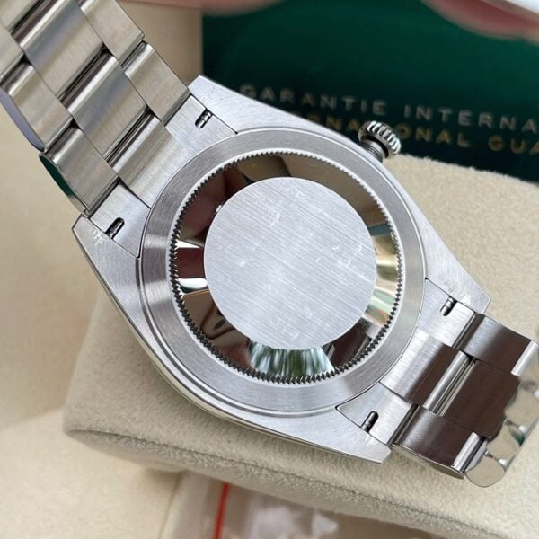 [Superclone] Rolex Datejust 41mm Bright Black Dial Oyster 126300 view 5